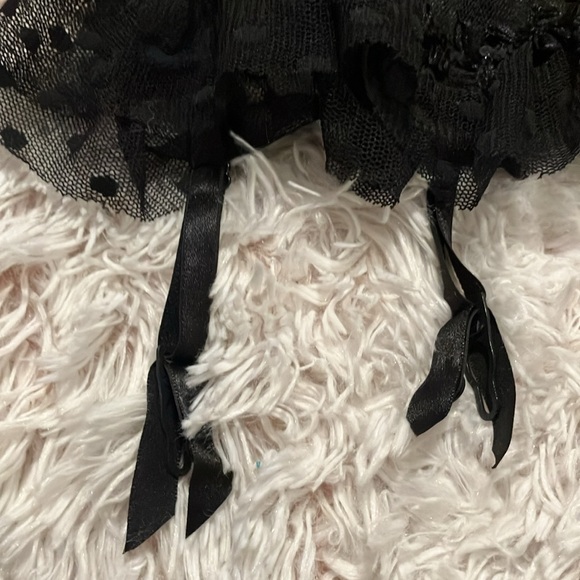 Victoria Secret Lingerie - Picture 2 of 6